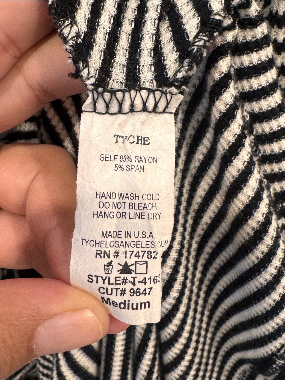 Vici Knit Striped Duster Cardigan Sweater Women’s Medium Black White Striped - Picture 5 of 7